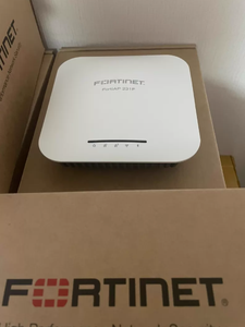 Point d'accès Wi-Fi 6 Tri-Radio Intérieur Fortinet <span class=keywords><strong>FortiAP</strong></span> FAP-<span class=keywords><strong>231F</strong></span> de Classe Entreprise 802.11ax Alimenté par PoE avec Sécurité Améliorée - Product Image 4