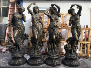 Maßgefertigte Römische Griechische Krieger-Rüstung Skulptur in Lebensgröße Unregelmäßige Form Outdoor-Kampf Bronze Polierte Technik Individuelle Farbgestaltung - Product Image 2