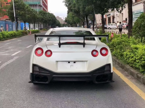 Diffuseurs de pare-chocs avant et arrière de haute qualité, vente directe d'usine pour <span class=keywords><strong>GTR</strong></span> R35 - Product Image 5