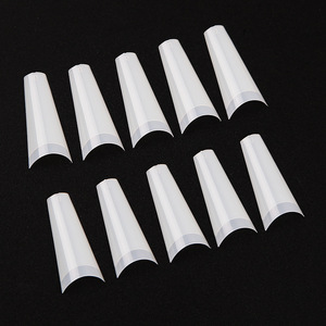 Venta al por mayor 500 unids/bolsa de <span class=keywords><strong>uñas</strong></span> claras/naturales falsas <span class=keywords><strong>uñas</strong></span> artificiales curvas francés ataúd puntas de <span class=keywords><strong>uñas</strong></span> - Product Image 1