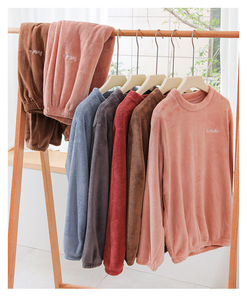 Pyjama en molleton de <span class=keywords><strong>corail</strong></span>, manches longues, pour homme et femme, vêtements de nuit, automne et hiver, vente en gros, collection 2022 - Product Image 1