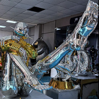 Sculpture d'art en fibre de verre en forme de robot miroir, décoration de vitrine de magasin de luxe, point photo futuriste, entrée de fête KTV