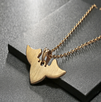 Dame Ange Ailes Collier couleur Or Titane Acier Collier Coeur