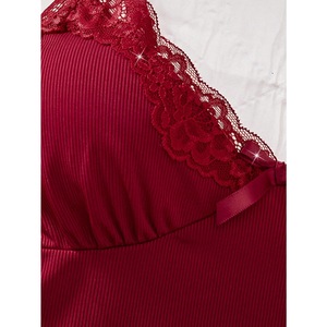Ensemble de lingerie en dentelle rouge sexy pour femmes, dentelle florale exquise, soutien-gorge et culotte confortables, ensemble de sous-vêtements intimes en deux pièces - Product Image 4