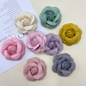 Flor de Camelia Artificial de 5.5cm, Accesorio para el Cabello DIY, Corsage de Boda, Joyería Tejida a Mano Reutilizable, Decoración - Product Image 1