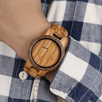 Jam Tangan Pria Kayu Walnut Quartz dengan Logo Terukir, Jam Tangan Kayu Custom untuk Pria