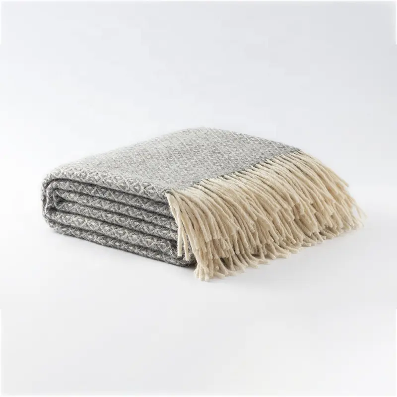 High quality woven alpaca blanket customized color yarn dyed wool sofa blanket