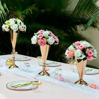 Support de vase en métal en forme de trompette, grand support de centre de table pour la décoration de mariage, de banquet et d'événements