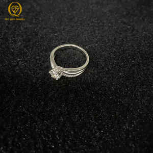Anillo de Diseño Único para Mujer con Seis Puntas, Corte Redondo, Diamante Cultivado en Laboratorio, Platino, Talla Personalizada/Grabado Interior para Regalo - Product Image 4