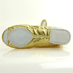 Vente en gros bon marché en stock faible quantité minimale <span class=keywords><strong>de</strong></span> commande <span class=keywords><strong>chaussures</strong></span> <span class=keywords><strong>de</strong></span> jazz en cuir PU brillant <span class=keywords><strong>chaussures</strong></span> <span class=keywords><strong>de</strong></span> <span class=keywords><strong>danse</strong></span> dorées pour hommes - Product Image 3