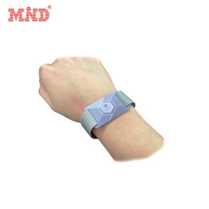 맞춤형 <span class=keywords><strong>RFID</strong></span> NFC 팔찌 패션 탄성 손목 밴드/짠 NFC 태그 라벨 팔찌 - Product Image 2
