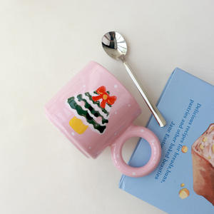 Cadeaux créatifs, tasses à café en céramique peintes à la main en forme d'arbre de Noël, rose, mignonnes, de haute qualité, avec soucoupe - Product Image 2