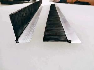 Industriële Kwaliteit Stofdichte Afdichting <span class=keywords><strong>Strip</strong></span> Borstels Kabel Management Kast Schoonmaken Kabelstrip Borstels Oem Aanpasbaar - Product Image 3