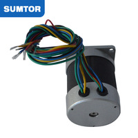 Moteur CC sans balais Nema 23 3.3A 3000 tr/min 69W avec bride ronde 57BLY06930