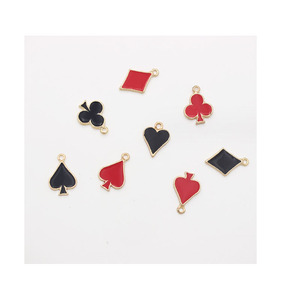 Carte à jouer en alliage métallique émaillé Bêche Coeur Diamant <span class=keywords><strong>Club</strong></span> Charm pour bracelet à bricoler soi-même Fabrication de bijoux - Product Image 2
