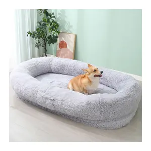 Queeneo Hot Sale Luxury High Quality Washable Deep Sleep Ultra Large Giant Memory Foam Human Sized Dog Bed Non-slip Bottom