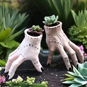 Yasdon hecho a <span class=keywords><strong>mano</strong></span> adorno de jardín de Halloween maceta de plástico transfronteriza maceta suculenta Horror planta de Palma Photo Booth Props - Product Image 4