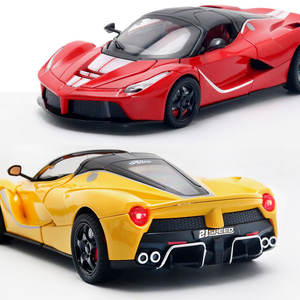 Modèle de voiture de sport en métal moulé sous pression 1:24 Laferrarii Aperta Roadster avec lumière, son, action de recul, portes ouvrables - Product Image 5