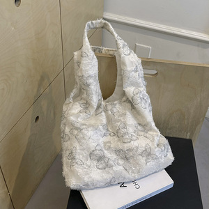 Sac à bandoulière grande capacité, nouvelle collection été 2024, super populaire, brodé, grand sac fourre-tout pour femmes - Product Image 2