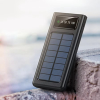 Batterie solaire portable 4-en-1 avec câbles, double lampe torche LED, écran LED, 5 sorties, chargeur d'urgence pour le camping et les voyages en extérieur