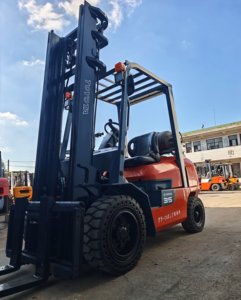 Used LPG Forklift 3 Ton Forklift Truck Two Stage Mast FDZN20 FDZN25 FDZN30 FGZN20 FGZN25 FGZN30 Hydraulic <b>Side</b> Shifter Solid - Product Image 5