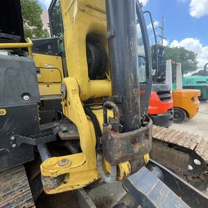 Mini-excavatrice sur chenilles Yanmar Vio85 d'occasion de 8 tonnes, de haute qualité, d'origine japonaise, avec pince hydraulique, à prix abordable. - Product Image 5