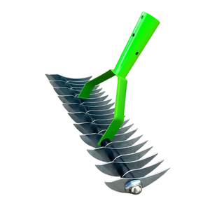 คราดสวนอเนกประสงค์สแตนเลส หัวกว้าง สำหรับเก็บใบไม้และทำความสะอาดสวน - Product Image 1