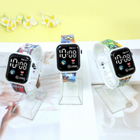 Jam Tangan Olahraga Digital Plastik Kustomisasi ODM 2026 dengan Cetakan Kartun, Jam Elektronik LED, Jam Tangan Universal Pria