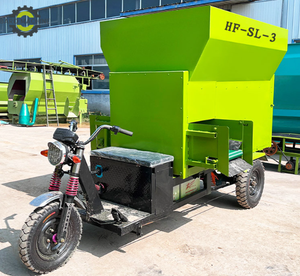 Camion épandeur d'ensilage mobile à moteur diesel robuste avec tricycle pour l'épandage d'aliments pour <span class=keywords><strong>animaux</strong></span> de <span class=keywords><strong>ferme</strong></span> - Product Image 2