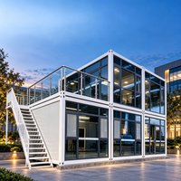Maison conteneur en verre préfabriquée à structure en acier, à assemblage rapide, spacieuse, résistante au gel, à double vitrage, portable