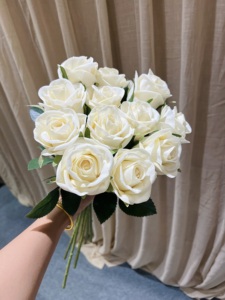 Hoa Trang Trí Đám Cưới Hoa Vải Nhân Tạo Hoa Hồng Đơn Cành Hoa Hồng Vàng Đỏ 50 Cm - Product Image 5