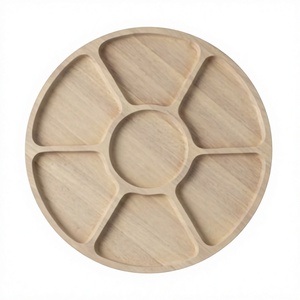 Plateau de service rond en bois à 7 sections, design moderne, pour chips et trempettes, idéal pour les collations et les fêtes, à prix raisonnable - Product Image 1