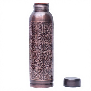 Axiom Home-Botella de plástico duradera de 2L con diseño moderno y beneficios ayurvédicos, tapa hecha a mano, acentos de uso diario - Product Image 1