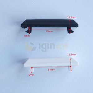 ฝาปิดท่อระบายน้ำ Igin Door Stop ขนาด 35 มม. สีดำ พีวีซี พลาสติก ติดผนัง ดีไซน์มินิมอล ทนทาน - Product Image 3