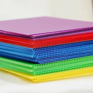 2 मिमी 3 मिमी 4 मिमी 5 मिमी 6 मिमी 8 मिमी 10 मिमी वाटरप्रूफ पर्यावरण पर्यावरण अनुकूल शुद्ध पॉलीप्रोपाइलीन नालीदार प्लास्टिक - Product Image 2