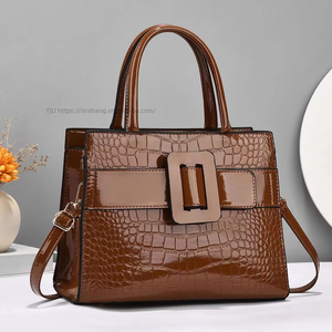 Sacs à bandoulière transparents imperméables grande capacité en gros, sacs fourre-tout de haute qualité pour femmes, sacs à main pour femmes - Product Image 4