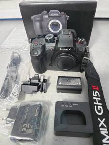 Appareil photo numérique reflex numérique HFT Professional <span class=keywords><strong>Lumix</strong></span> DC-<span class=keywords><strong>GH5</strong></span> II avec capteur CMOS, vidéo 4K UHD bon marché, vente en gros - Product Image 1