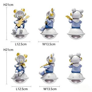 Scultura in Resina di Violinista Astronauta, Decorazione per Ingresso |   Decorazione per la Casa di Lusso Dipinta a Mano per Corridoio, Regalo di Compleanno Perfetto per - Product Image 6