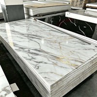 Panneau mural et plaque en PVC flexible effet marbre, conception ODM/OEM / Feuille de PVC effet marbre avec revêtement UV