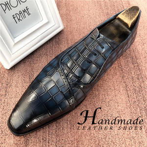 Zapatos de vestir formales para hombre con diseño de piel de cocodrilo, punta en pico, con cordones, estilo Oxford británico, zapatos de negocios para jóvenes. - Product Image 3