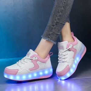 Chaussures à roulettes lumineuses en mesh pour enfants, taille 30-40, avec lumières LED pour jeux en extérieur - Product Image 3