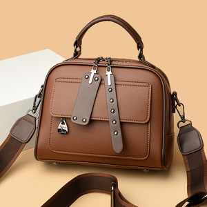 Borsa Quadrata Piccola di Alta Qualità per l'Estate, Grande Capacità, alla Moda per Donne, Elegante Accessorio da Mano e Tracolla - Product Image 5