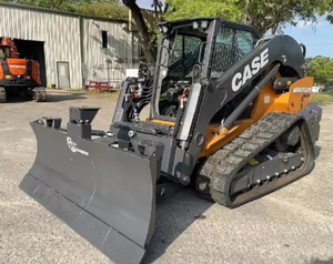 Chargeuse compacte sur chenilles DL550B avec moteur MTU 114 CV, haute efficacité opérationnelle, garantie de plus de 5 ans, pour usage en construction - Product Image 4