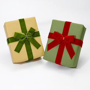 Cinta de Terciopelo Negra Personalizada de Alta Calidad, Suave, de Lujo, de una o dos Caras, para Envolver Regalos de Boda - Product Image 3