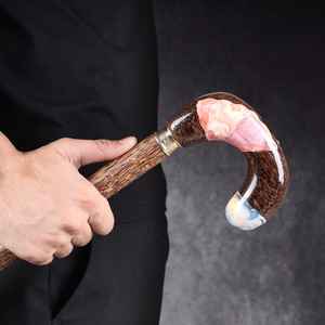 Bastón de Resina y Madera Hecho a Mano con Diseño Ligero, Soporte Resistente y Artesanía Artística - Product Image 5