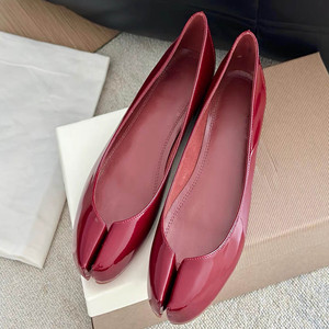 Sandalias Planas de Moda con Punta Cerrada de Charol para Mujer, Estilo Europeo Americano, Zapatos de Fiesta Tipo Pezuña de Vaca/oveja/Gelatina - Product Image 6