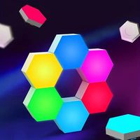 Smart Home Night Light Smart Life LED Lámpara cuántica Hexágono con conectividad WiFi para sala de juegos