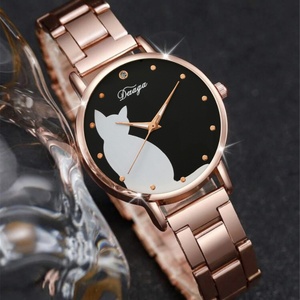 2025 New Cross-Border <b>Cute</b> Cat Round Dial Alloy Watch Temperament Inlaid Diamond Quartz Watch Heart <b>Bracelet</b> Set - Product Image 3