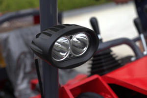 Chargeuse compacte spécifiques aux jardins pour la <span class=keywords><strong>tonte</strong></span>, le creusement et l'aménagement paysager - Product Image 6