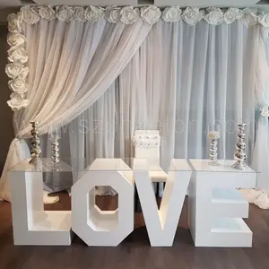 Table de présentation de gâteaux de mariage LOVE, Table à lettres LOVE pour décorations de mariage - Product Image 1